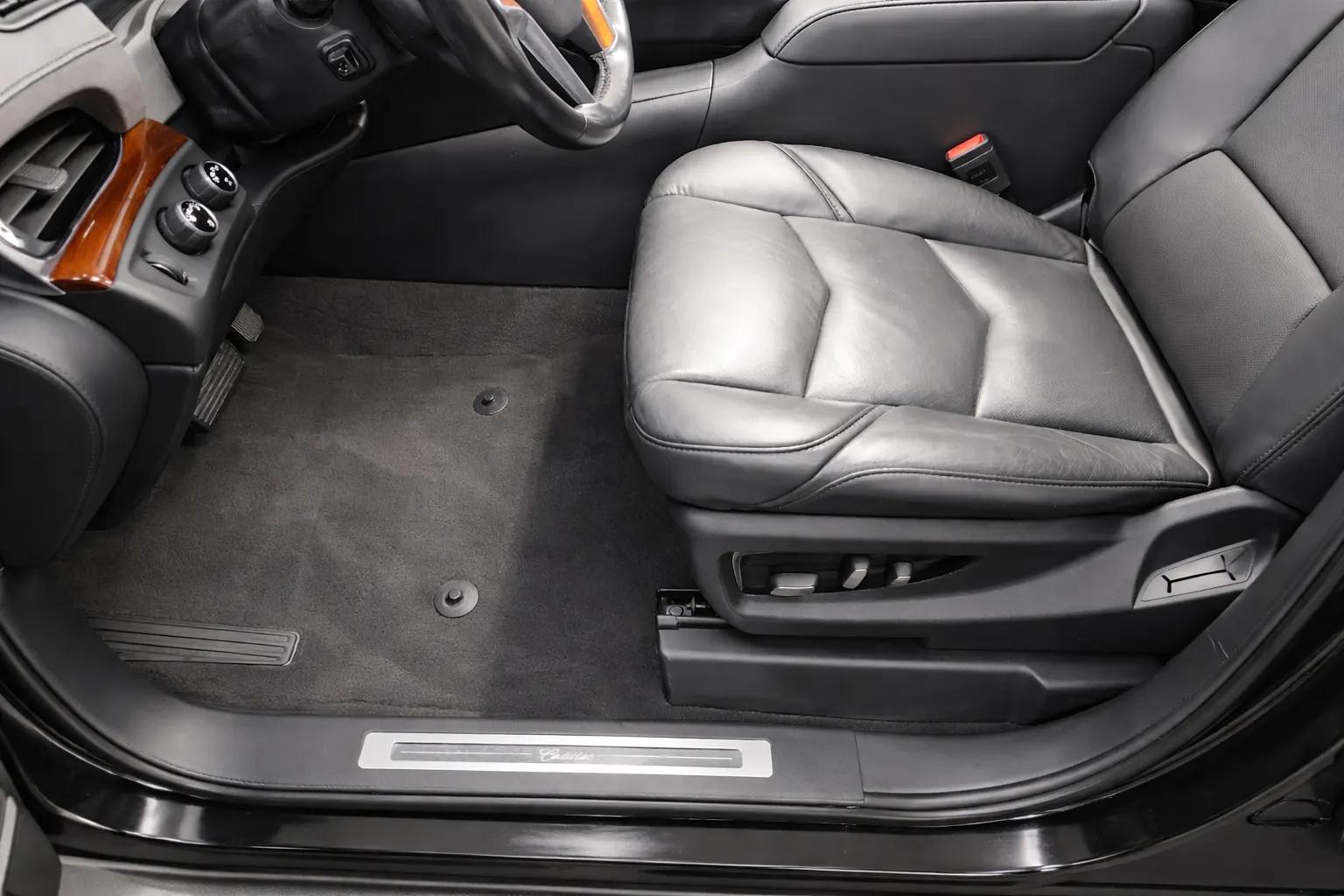 Deluxe interior detail